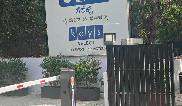 Entrance signage and main gate view of Keys Select by Lemon Tree Hotels located near Prestige Evergreen