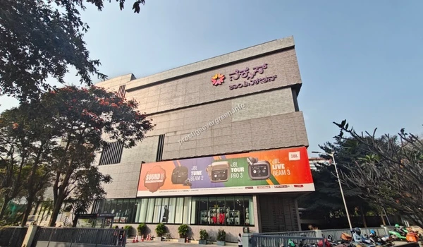 The impressive exterior of Nexus Shantiniketan mall, expanding the premium retail and dining choices available to Prestige Evergreen.